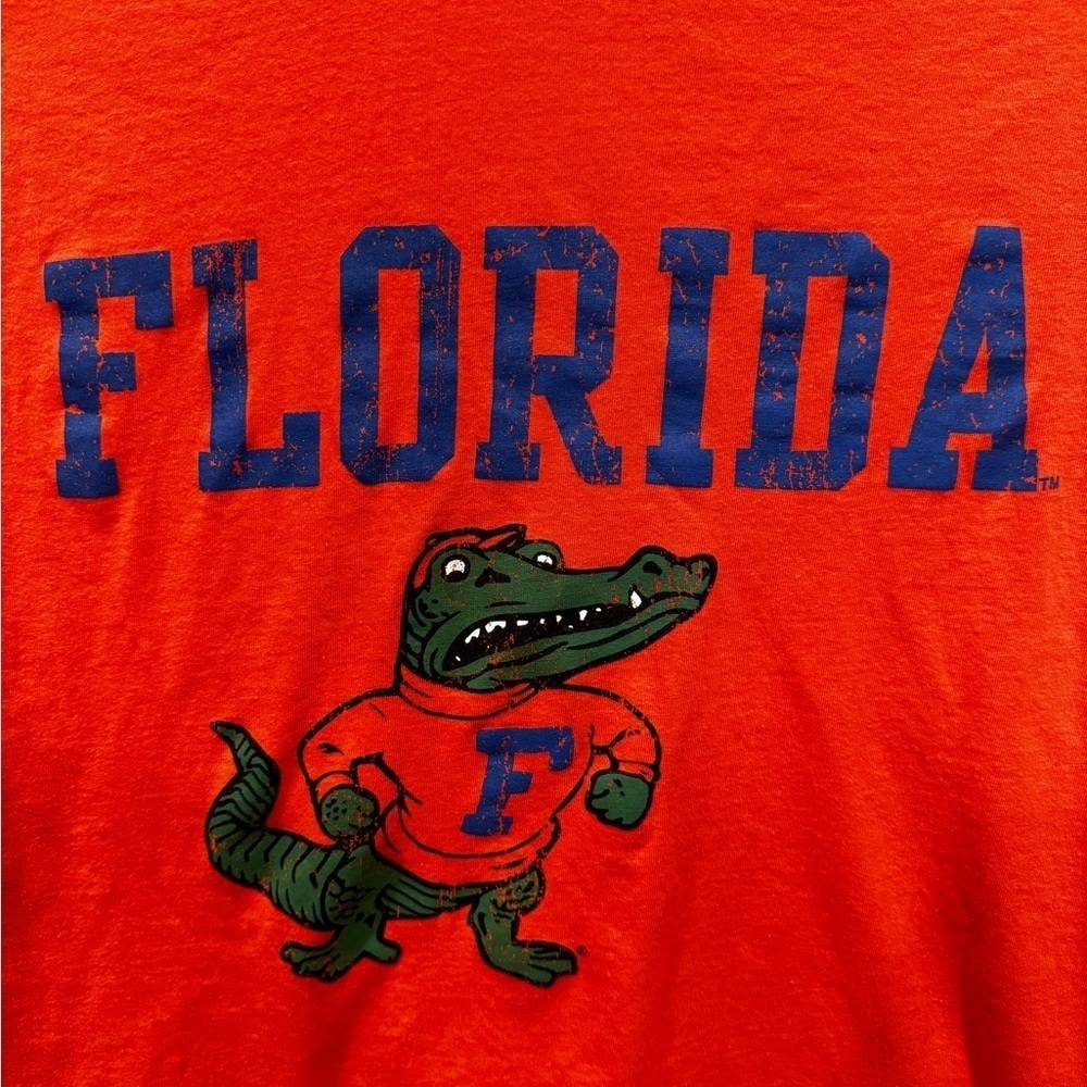 Florida Gators womens size medium t shirt EUC - Picture 4 of 5
